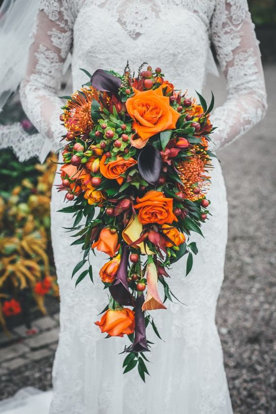Bouquet Sposa Halloween.How To Have A Tasteful Halloween Wedding Wayfarers Chapel